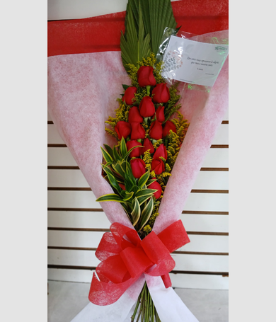 003-Ramillete de rosas rojas
