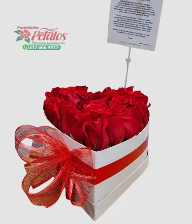 012-Corazon de rosas rojas en caja
